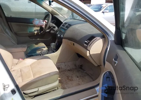 2006 Honda Accord 2.4 Se z USA, uszkodzony, nr VIN 1HGCM56316A133970